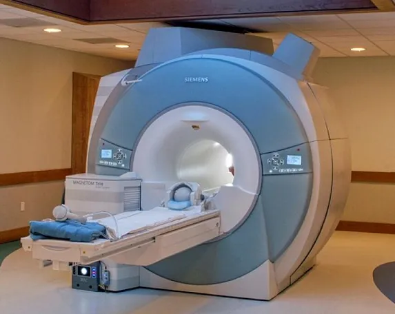 NKI MRI 456vertical.png