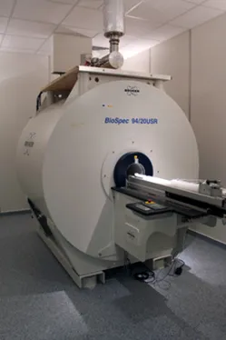 Bruker Biospec 94 20.jpg